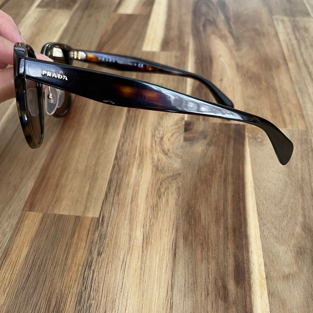 Authentic Prada sunglasses - Picture 8 of 10